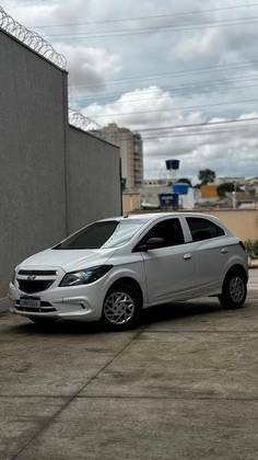 CHEVROLET ONIX 1.0 FLEX LT MANUAL CHEVROLET ONIX 1.0 FLEX LT MANUAL